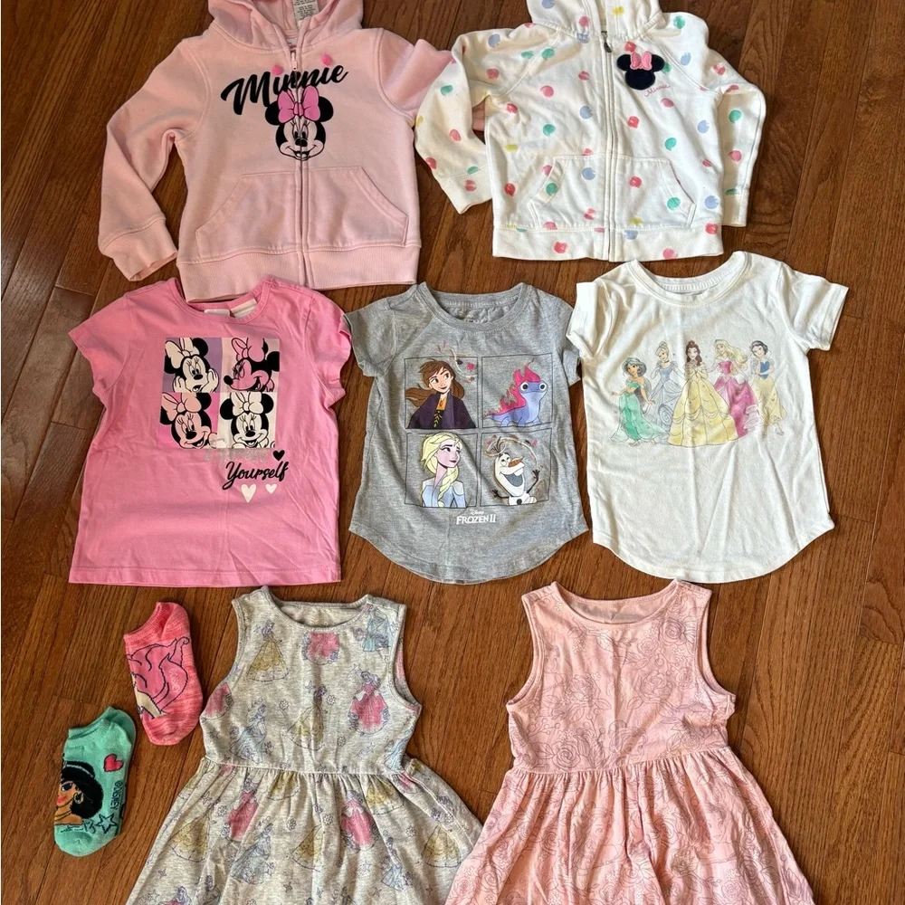Disney 4T bundle - Picture 10 of 10